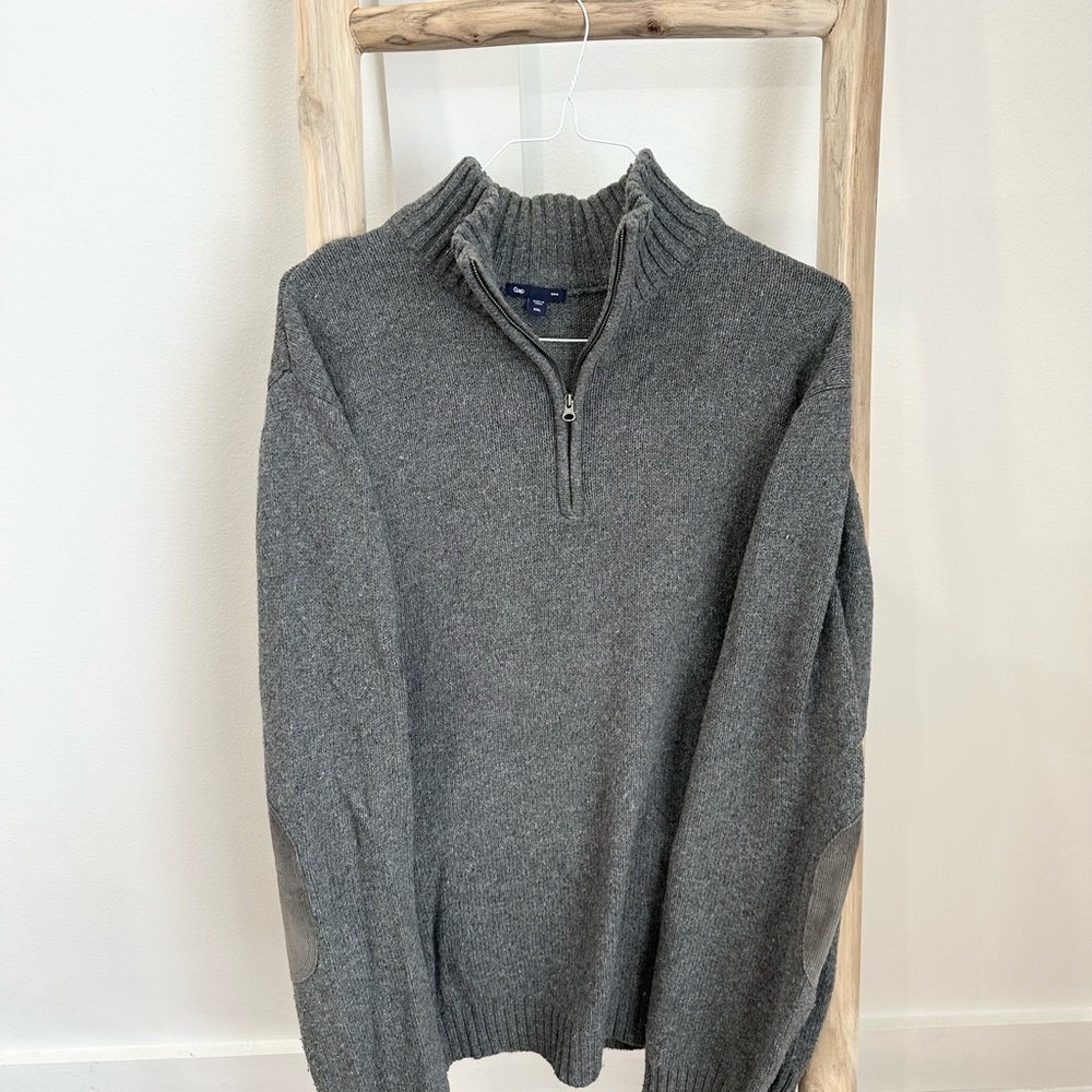 GAP Charcoal Zip-Up Men's Sweater